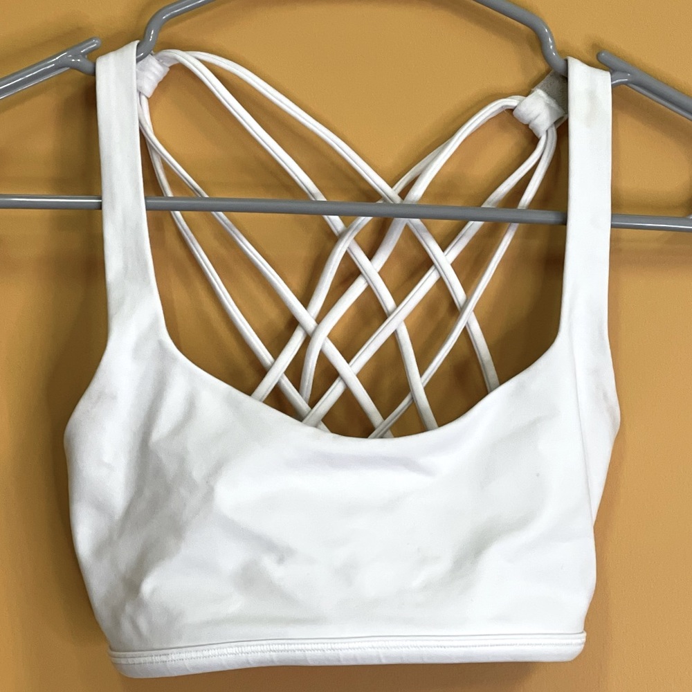 Lululemon Free To Be Sports Bra